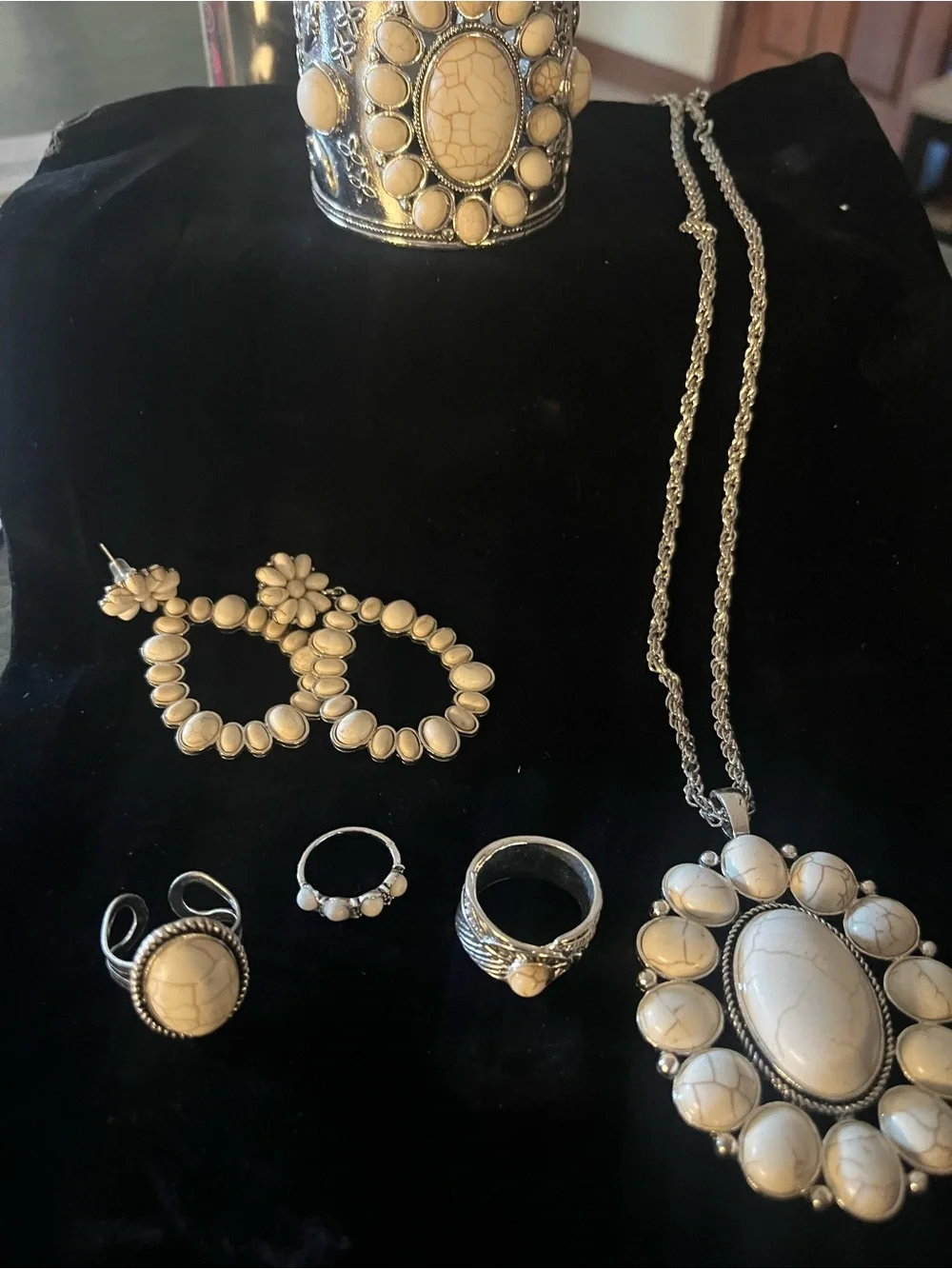 Cream Stone Silver-Tone Pendant Necklace and Earring Set